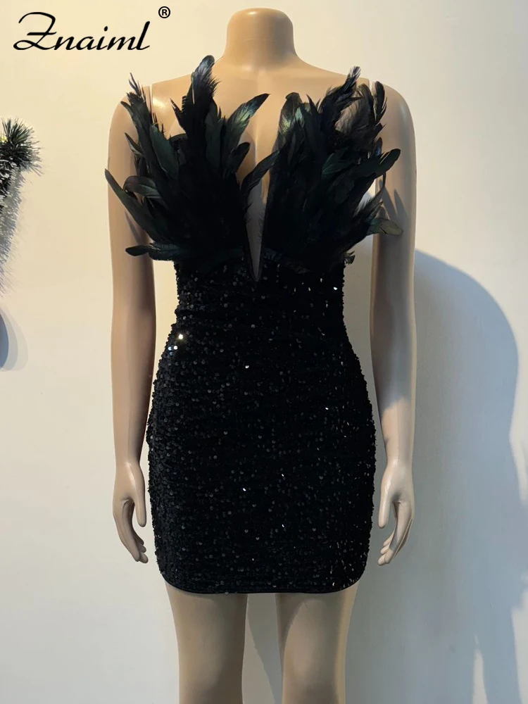Vestido Preto Curto Tomara que Caia Decote em V Camila Rios - Image 3