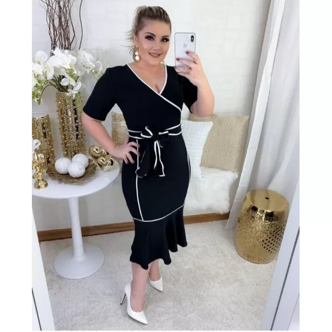 Vestido Midi Viés Transpassado Moda Evangélica - Cor Preto